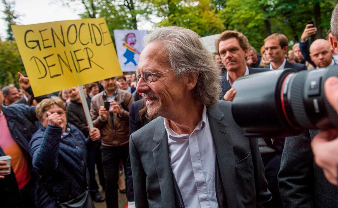 Imagen captada durante una protesta en 2014 cuando el autor recogió el International Ibsen Award. Foto: Fredrik Varfjell / NTB SCANPIX / AFP, archivo