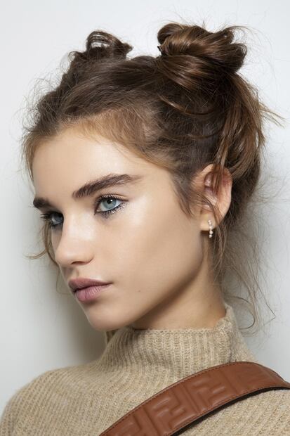 Maquillaje sencillo para un home office de 10