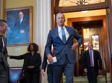 De la expansión del muro fronterizo a gravar las remesas: ¿qué dice el proyecto fiscal que avaló el Senado de EU?