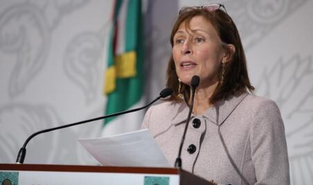Otorgan diputados licencia a Tatiana Clouthier para asumir como secretaria de Economía 
