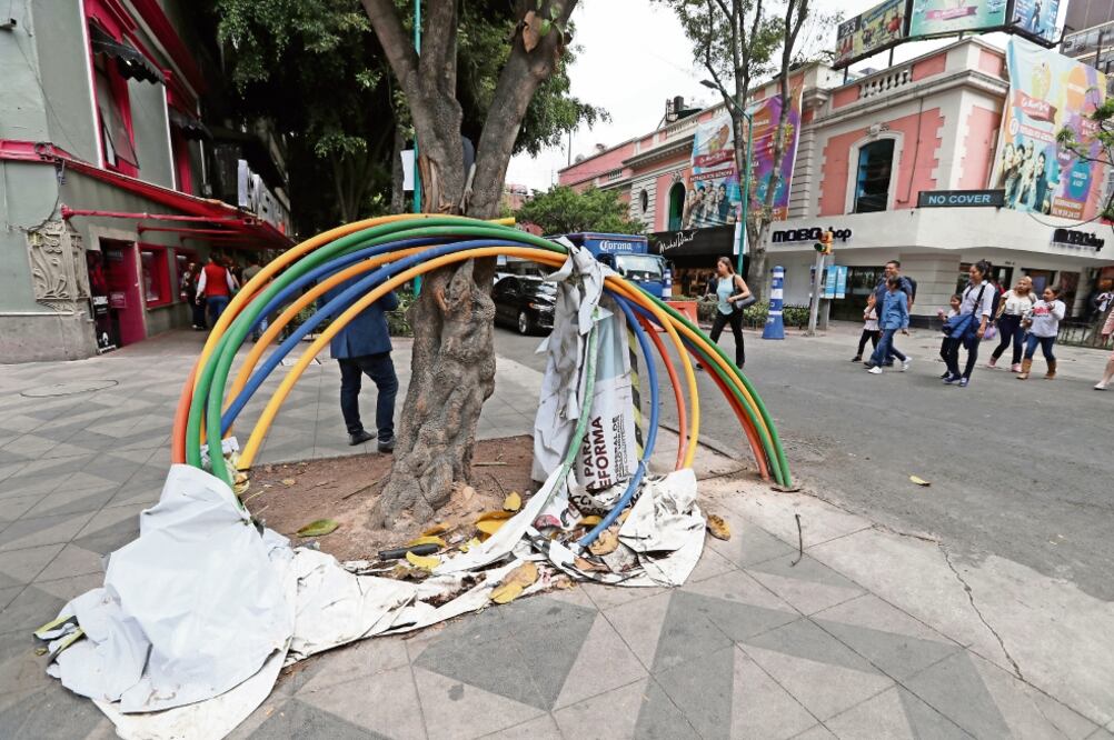 Las calles Hamburgo, entre Génova y Florencia, y la de Liverpool, de Insurgentes a Florencia, ya no serán rehabilitadas (BERENICE FREGOSO. EL UNIVERSAL)