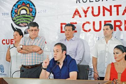 Arrancan campañas con ventaja para Cuau