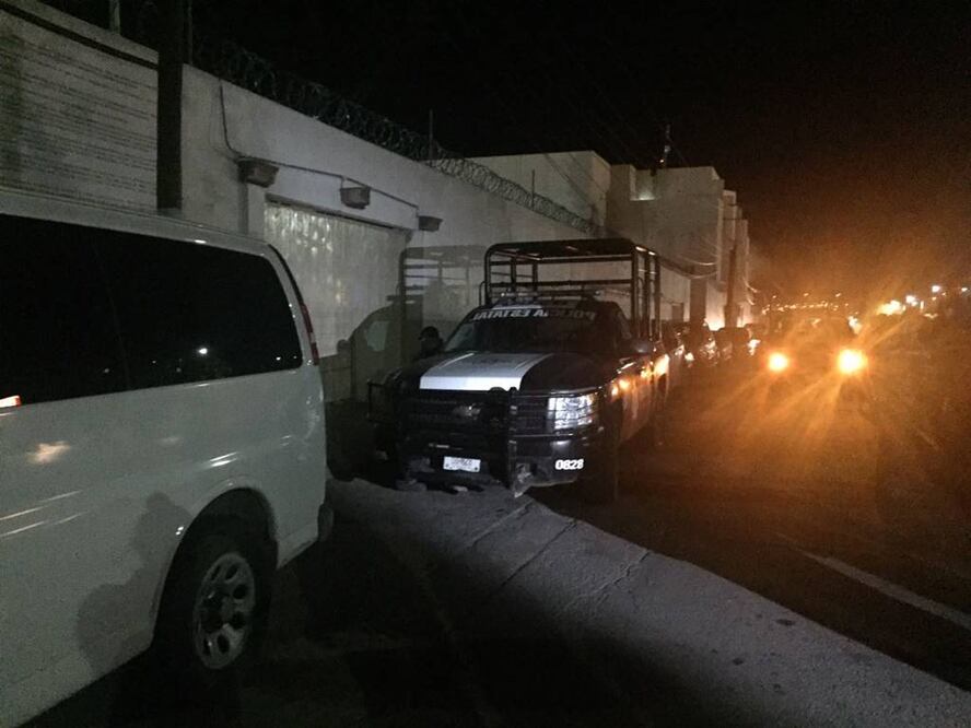 Aspecto del operativo policial en los alrededores del penal. Fotografía: Cortesía