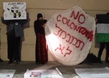 Zona Maco: hacen performance por la libertad de Palestina