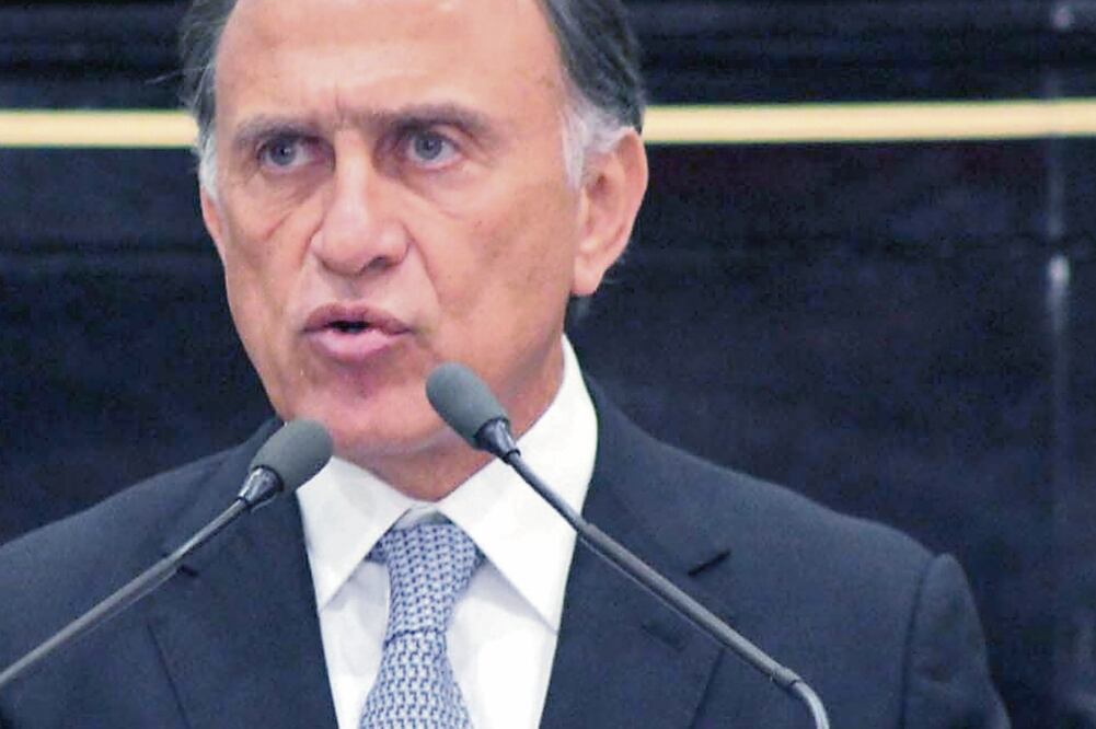 Yunes Linares, fiel defensor de la Ley de Seguridad