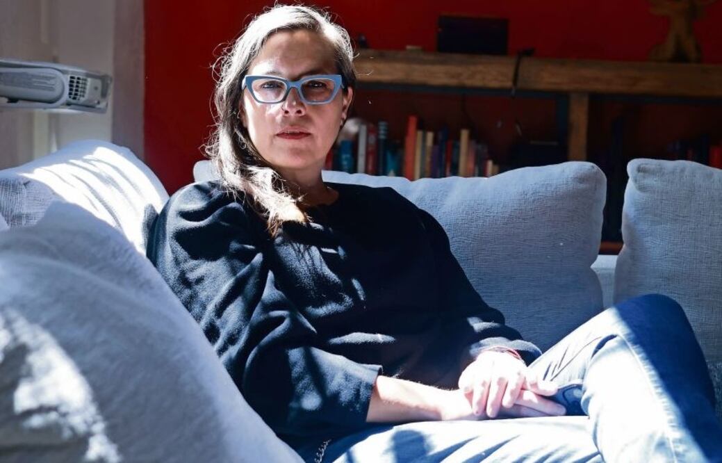 La artista y activista Lorena Wolffer actualmente expone en el MUMA su obra titulada Archivo Oscuro. / Foto: Fernanda Rojas/ El Universal