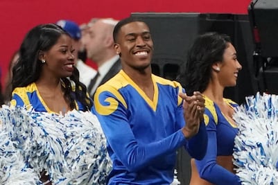 Debutan porristas hombres en un Super Bowl