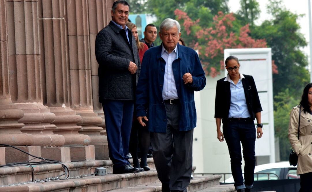 El equipo de Morena detalló que los filtros se instalaron por seguridad solo para las personas que estaban cerca del templete. FOTO: Emilio Vásquez / EL UNIVERSAL