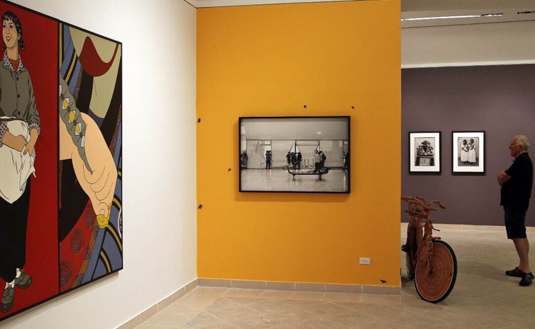 Titulada "Wild Noise" (Ruido Salvaje) la muestra contiene obras del padre del pop art Andy Warhol y otros artistas más jóvenes como, Willie Cole y David Hammons. FOTO: EFE