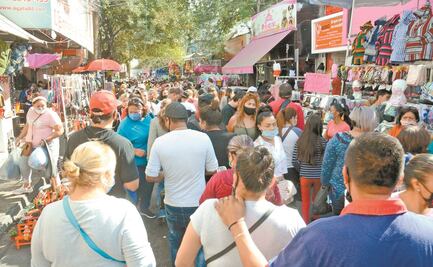 Cientos abarrotan centro de Monterrey
