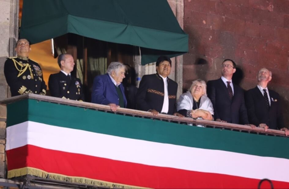 Grito de Independencia en el Zócalo capitalino, minuto a minuto 