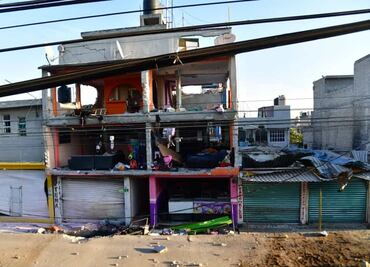 Explosión por acumulación de gas afecta viviendas y locales en Ecatepec