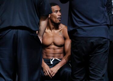 Multa a Daniel Jacobs por exceder peso en segundo pesaje