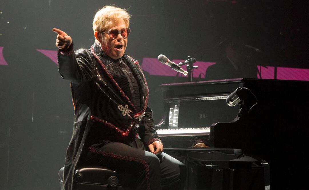 Elton John interpretó más de 20 canciones. FOTO: AP