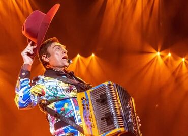 Líder de Los Tigres del Norte considera que su género está en crisis: "vamos a tener que cambiar la palabra corrido"