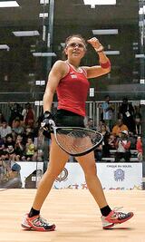 Longoria termina con baño dorado