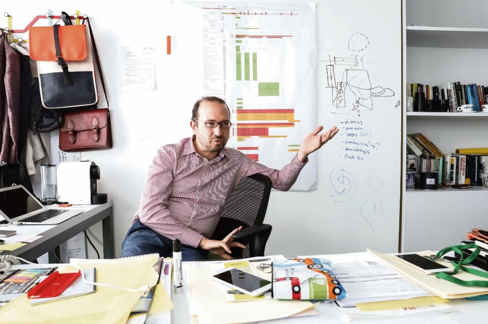 Roberto Remes acusa a la Asamblea Legislativa de “enredar ” la modernización y ampliación del sistema de parquímetros en la capital (GERMÁN ESPINOSA. EL UNIVERSAL)