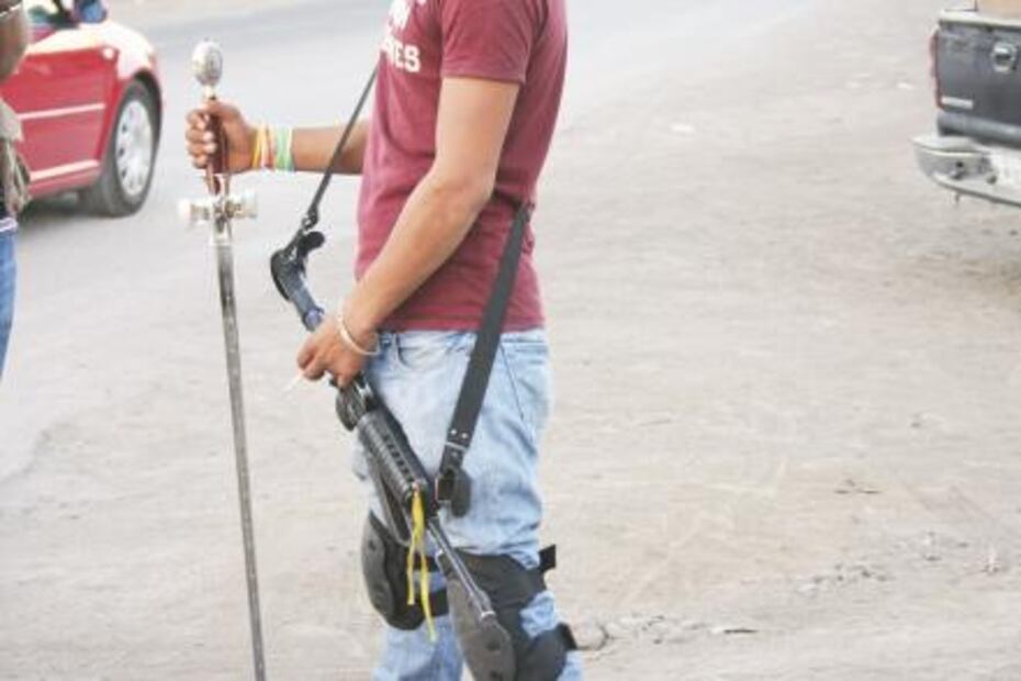 Lucha de cárteles prende Michoacán