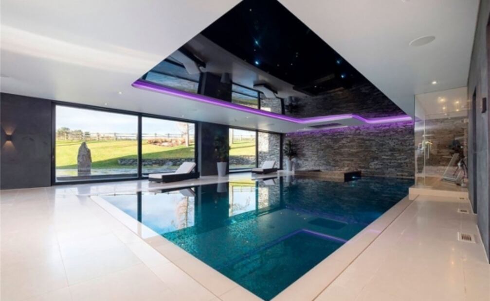 Así es la lujosa mansión de Cristiano Ronaldo en Manchester 