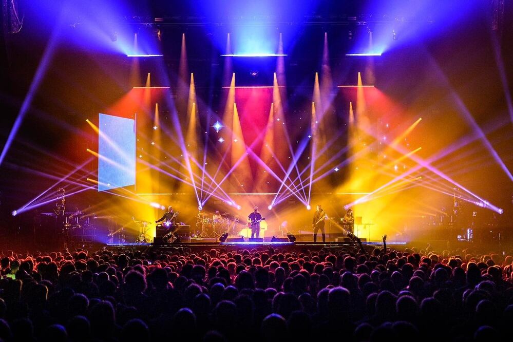 New Order tocó algunos de sus temas como “Academic”, “Crystal” y “Regret”, en el Auditorio Nacional. Foto: Cortesía  OCESA/Liliana Estrada