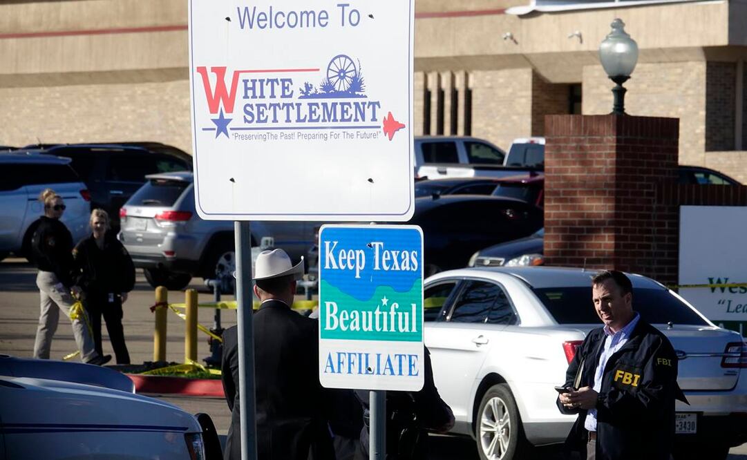 Más de 200 personas asistieron al oficio religioso celebrado en la Iglesia West Freeway Church of Christ en Texas (Foto: AP)