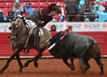 Ventura y Gamero, oreja por espuerta