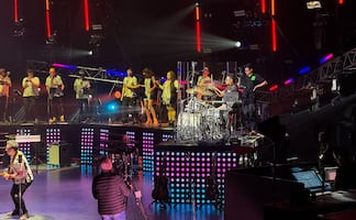 Kalimba pausa su primer concierto en el Auditorio Nacional pero la fiesta no se detiene 