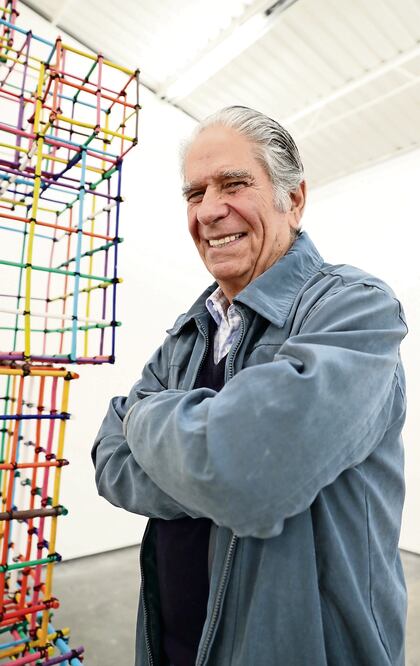 Eduardo Terrazas se ha desempeñado en el diseño desde los años 60 (LUCÍA GODINEZ. EL UNIVERSAL)