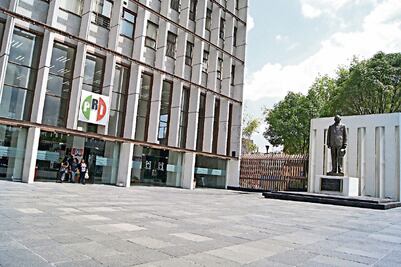 Alerta PRI por fraudes cometidos en su nombre