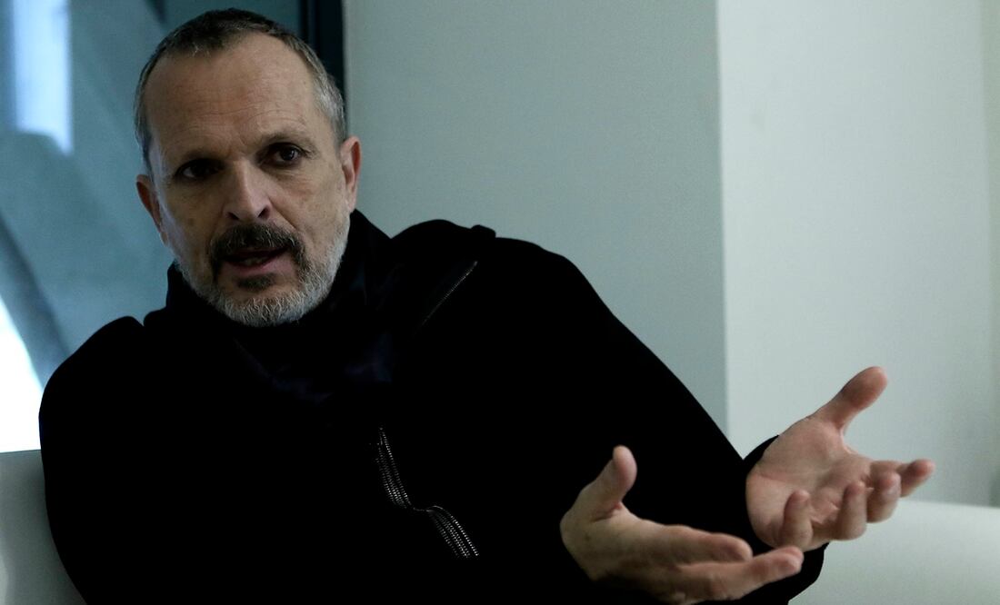 Miguel Bosé cuenta difíciles momentos de su infancia en el libro "El Hijo del Capitán Trueno", que saldrá a la venta este 10 de noviembre.