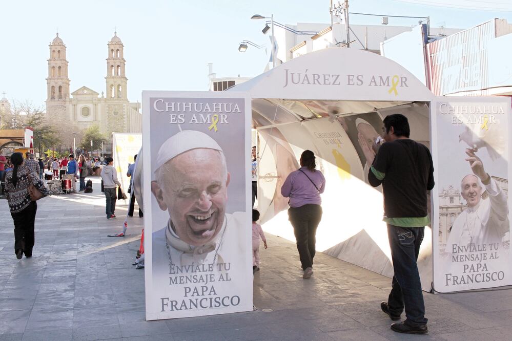 En Ciudad Juárez, Chihuahua, afinan detalles para recibir al jerarca católico; este lugar será el último punto en el que encabece actividades masivas ante los fieles, previo a viajar de regreso al Vaticano (YADÍN XOLALPA. EL UNIVERSAL)