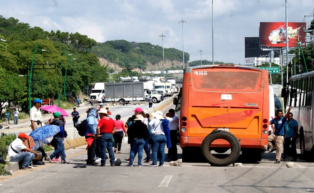 Empresarios presentarán demanda colectiva contra la CNTE