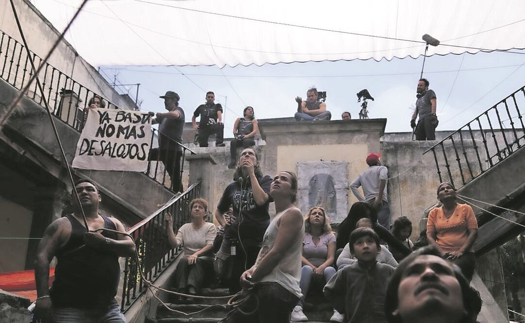 La calle Nicaragua, cerca de La Lagunilla, es el escenario en que se desarrolla el filme. El 80% de gente que aparece son vecinos reales. Foto: PRODUCCIONES ANTES DEL OLVIDO