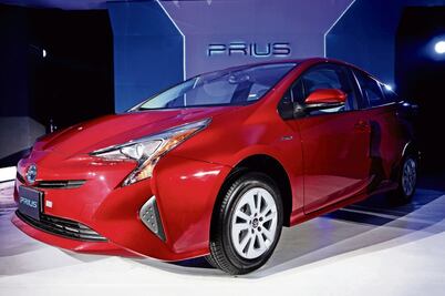 Cuestionan la renta de autos para diputados