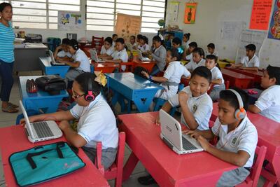 SEP ha invertido 6 mil mdp en laptops y tabletas