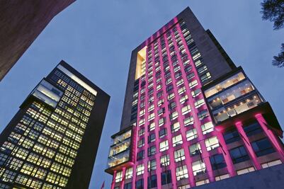 SRE pide a consulados ceñirse a austeridad