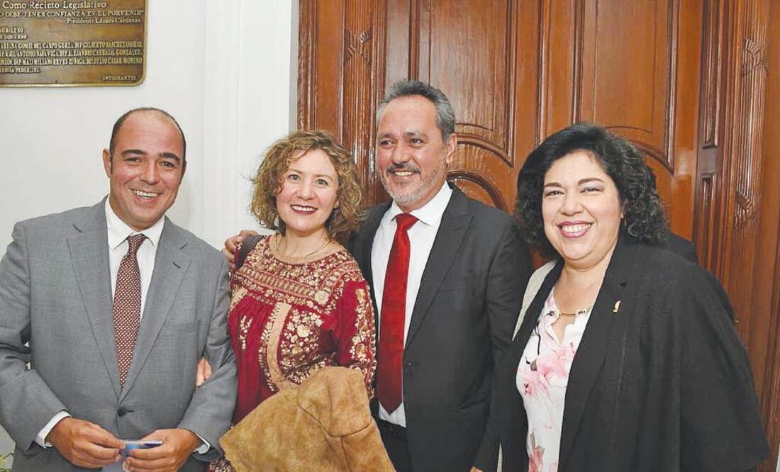 De último momento. El diputado Fernando Aboitiz (izq.) se sumó a las filas de Encuentro Social. (CORTESÍA)