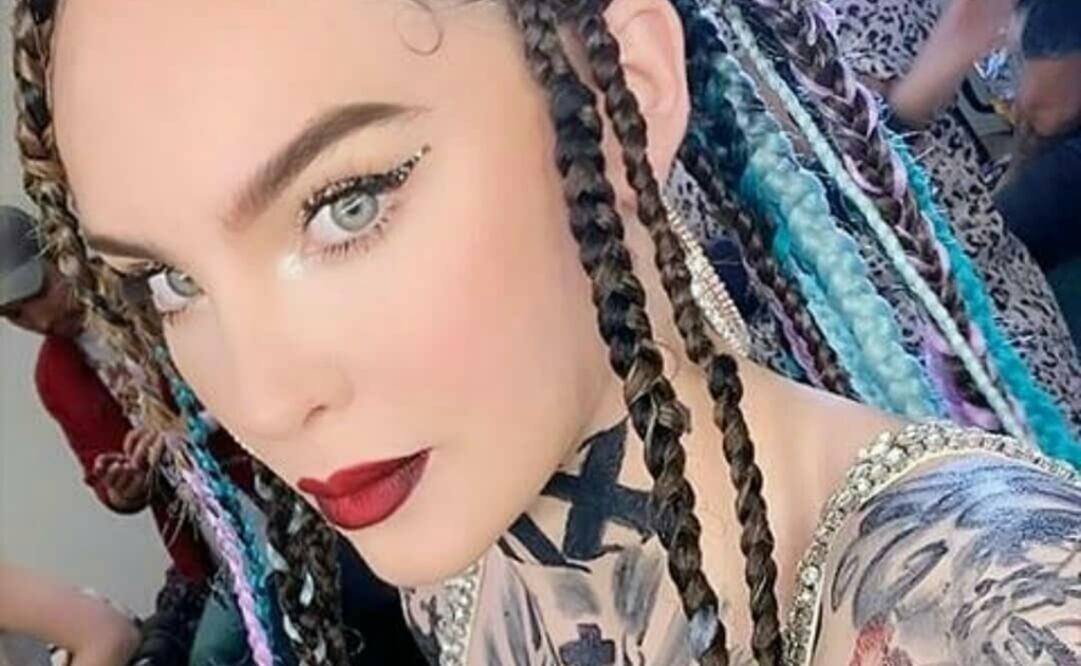Belinda impacta con tatuajes en todo el cuerpo.  Fotos: Instagram.