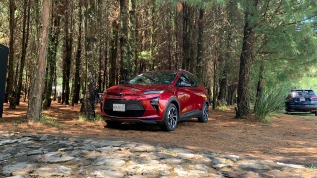 Primer contacto: Chevrolet Bolt EUV 2022, un paso a la electrificación