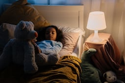 Regreso a clases 2026: ¿Cómo ajustar la rutina de dormir en los niños?; 5 consejos mejorar la calidad del sueño