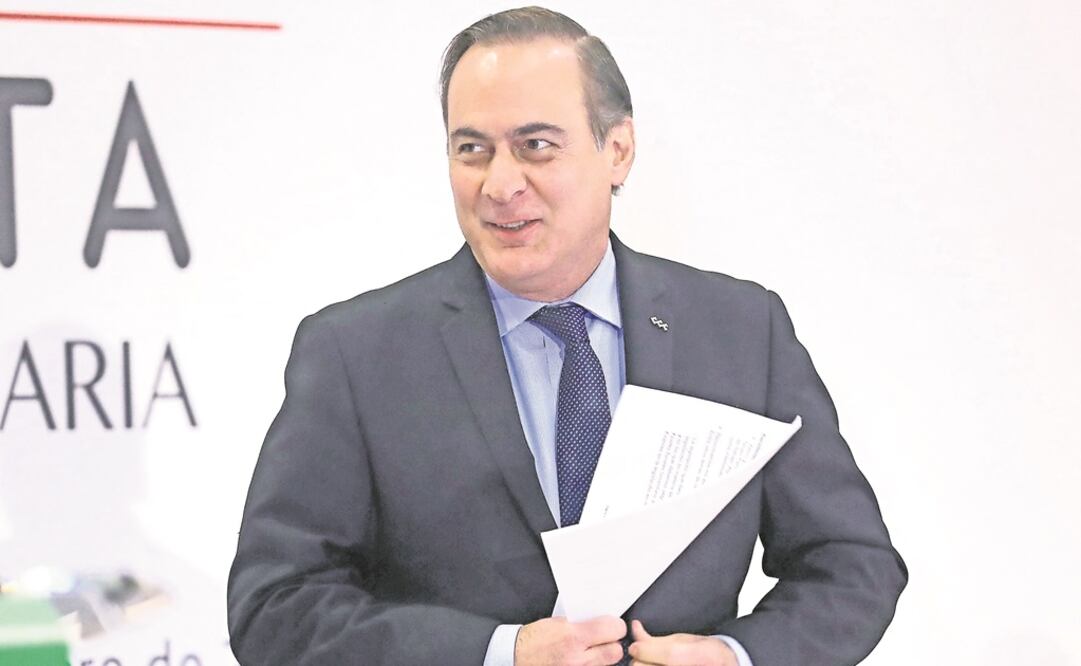 Juan Pablo Castañón, líder del CCE, dice que es necesario establecer límites al gasto público, que cada vez sigue erogando más recursos. (ARCHIVO EL UNIVERSAL)