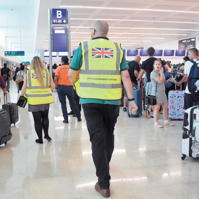 Aproximadamente 100 mil turistas ingleses llegan al Caribe mexicano anualmente; 20% arriban a Cancún y 80% a la Riviera Maya. ELIZABETH RUIZ. AFP