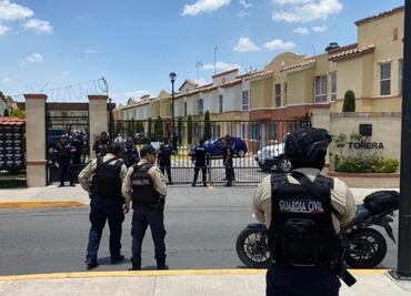 Muere sujeto tras enfrentamiento con policías en unidad habitacional de Tecámac