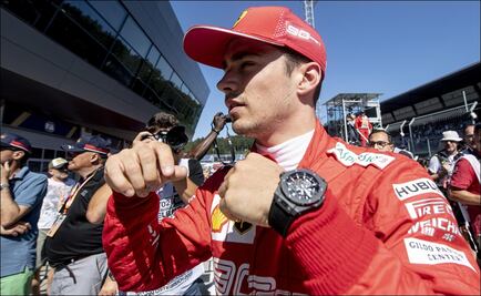 Leclerc se queda con la pole en Austria; 'Checo' arrancará en el sitio 16