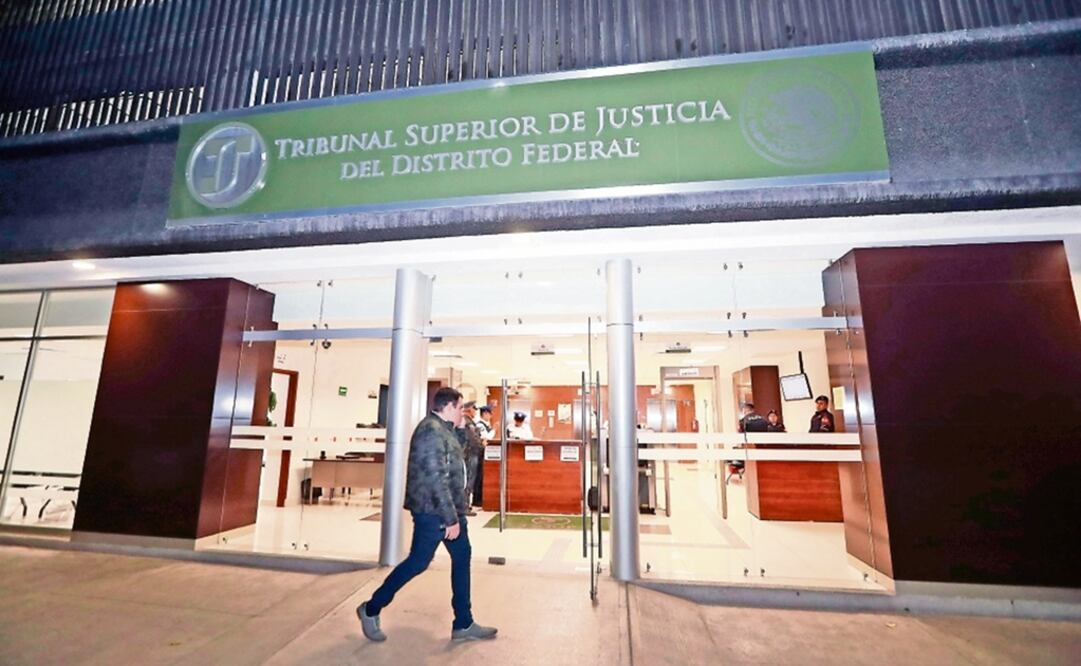Proceso. La audiencia del menor de Tláhuac se realizó en la sala de juicios orales del Tribunal Superior de Justicia. (ARCHIVO EL UNIVERSAL)