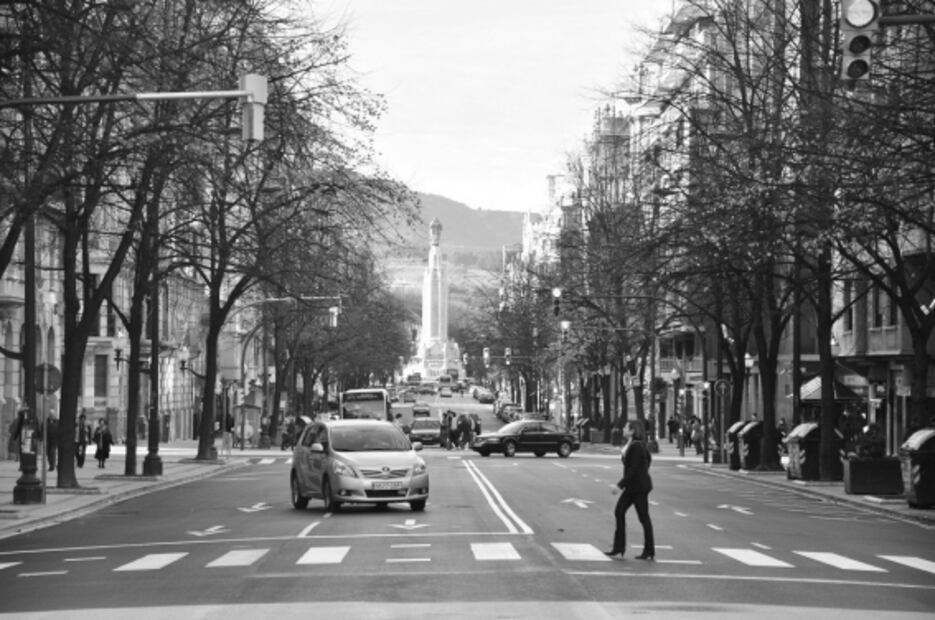 Ocho recomendaciones que todo peatón debe seguir al cruzar la calle