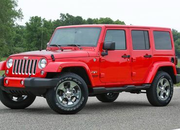 Jeep Wrangler Unlimited 2016 y Dodge Grand Caravan 2016 reconocidos por Kelly Blue Book