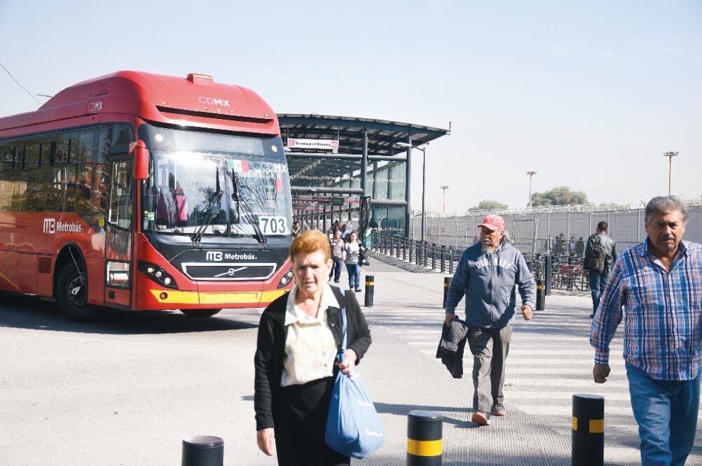 No existen grupos delictivos que se dediquen al en el interior de sistemas de transporte público como el Metrobús, afirmaron autoridades capitalinas (ALONSO ROMERO. EL UNIVERSAL)