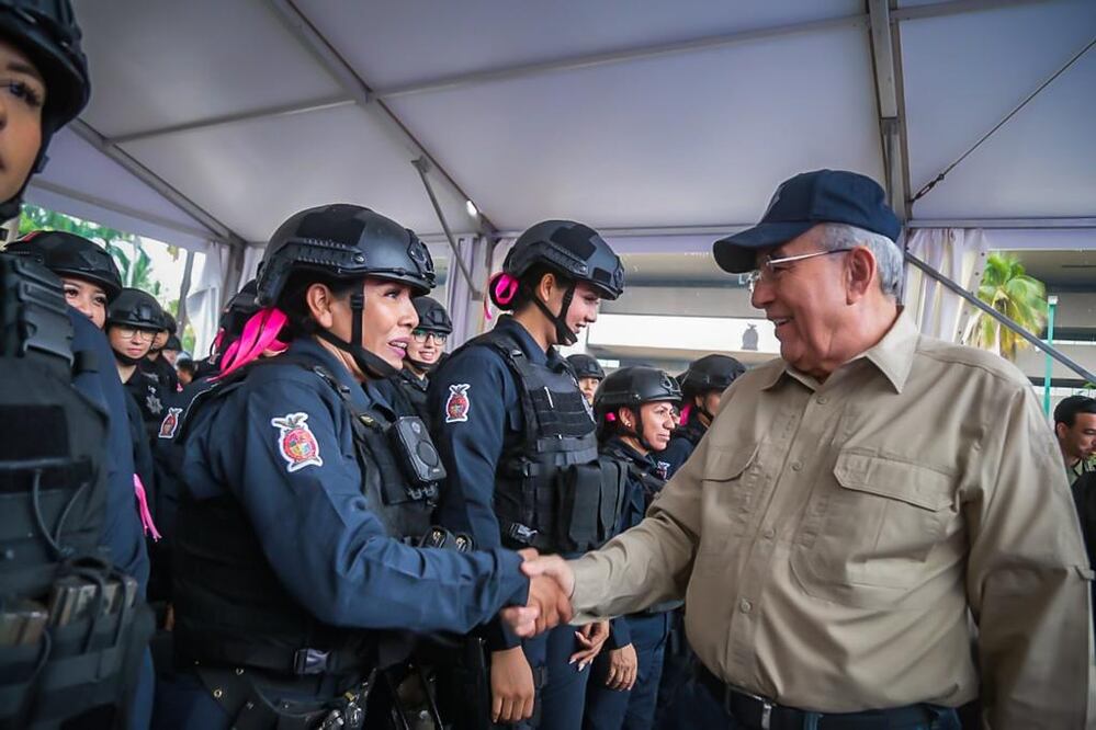 Rubén Rocha pone en operación Unidad de Género para luchar contra la violencia hacia las mujeres