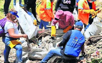 Limpian Barranca Cerro Dulce en Álvaro Obregón